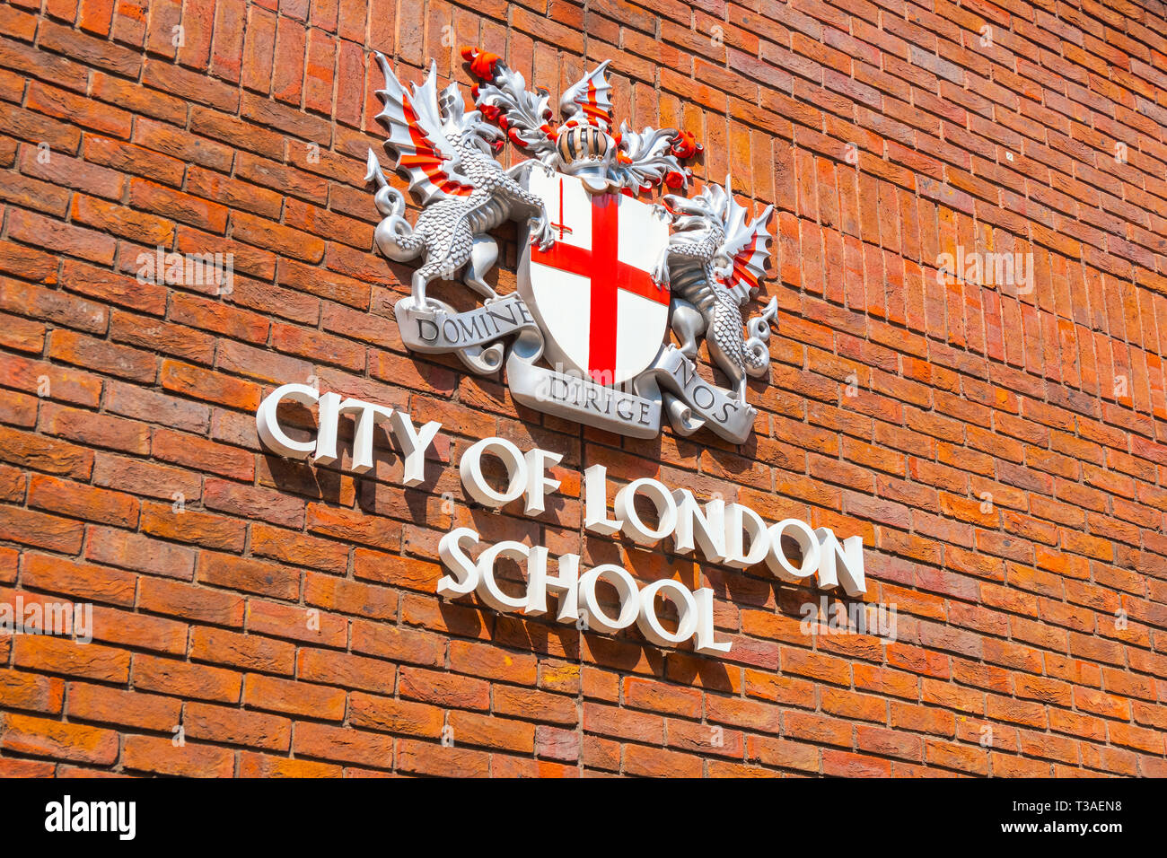 London, Regno Unito - 23 Maggio 2018: La City of London School è un giorno indipendenti scuola per ragazzi nella città di Londra, sulle rive del fiume Tamigi accanto Foto Stock