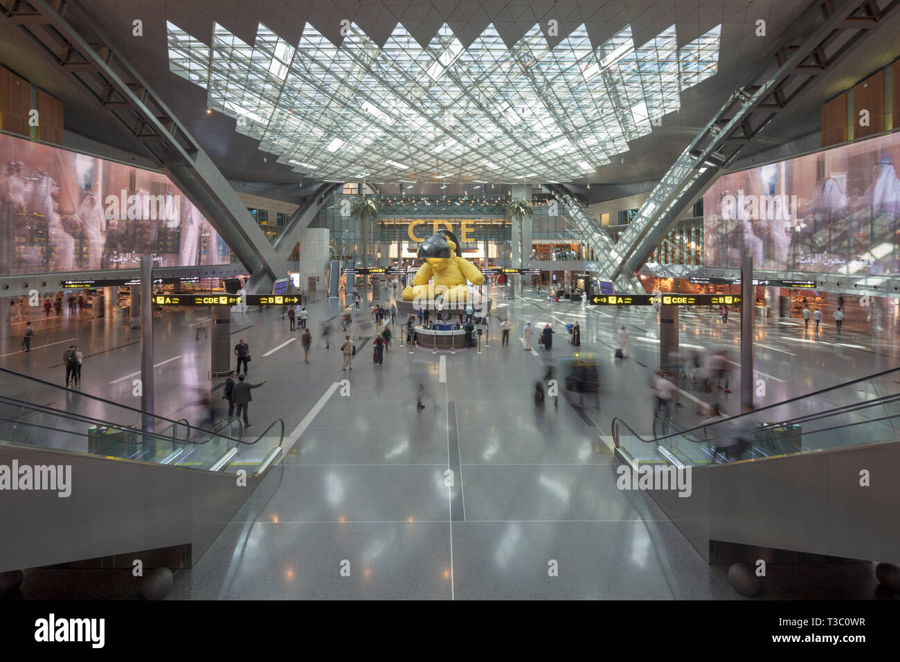 Area di transito, aeroporto di Doha, in Qatar Foto Stock