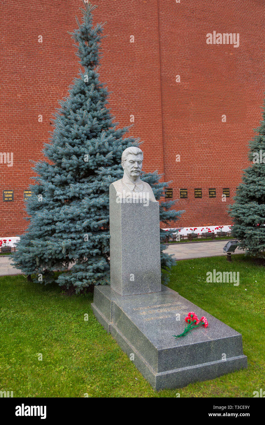 Mosca, Russia - 23 Settembre 2014: Monumento a Giuseppe Vissarionovich Stalin e sulla strada Korolenko sulla Piazza Rossa. . Foto Stock