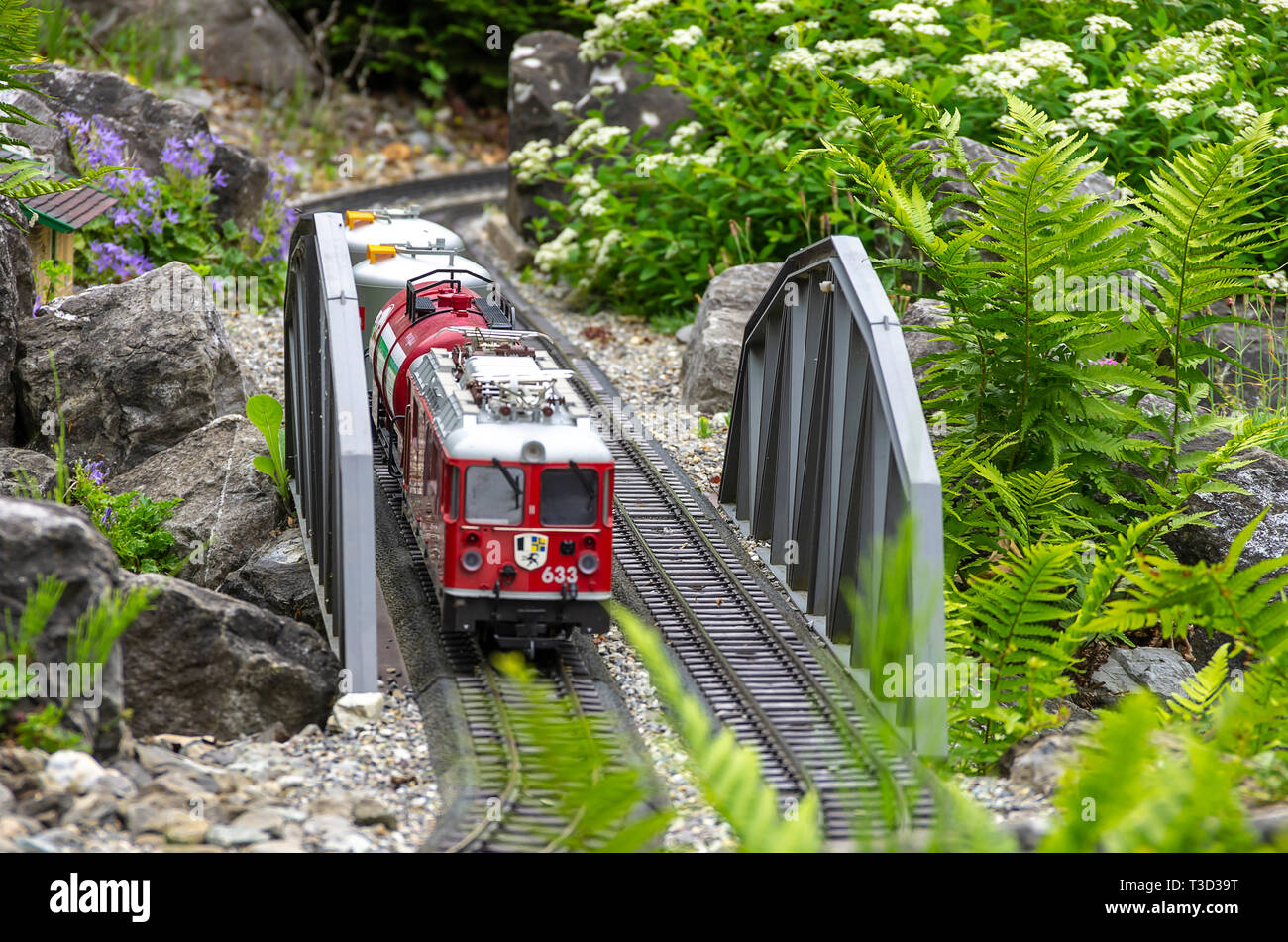 Modello di installazione ferroviarie sull'isola floreale di Mainau sul lago di Costanza, in Germania, in Europa. Foto Stock