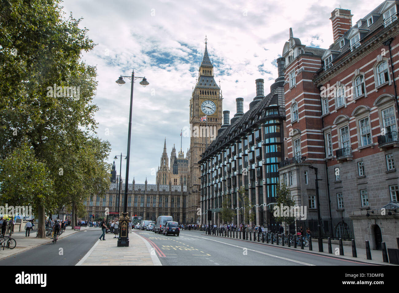Il Elizabeth tower o il Big Ben al Palazzo di Westminster London REGNO UNITO Foto Stock