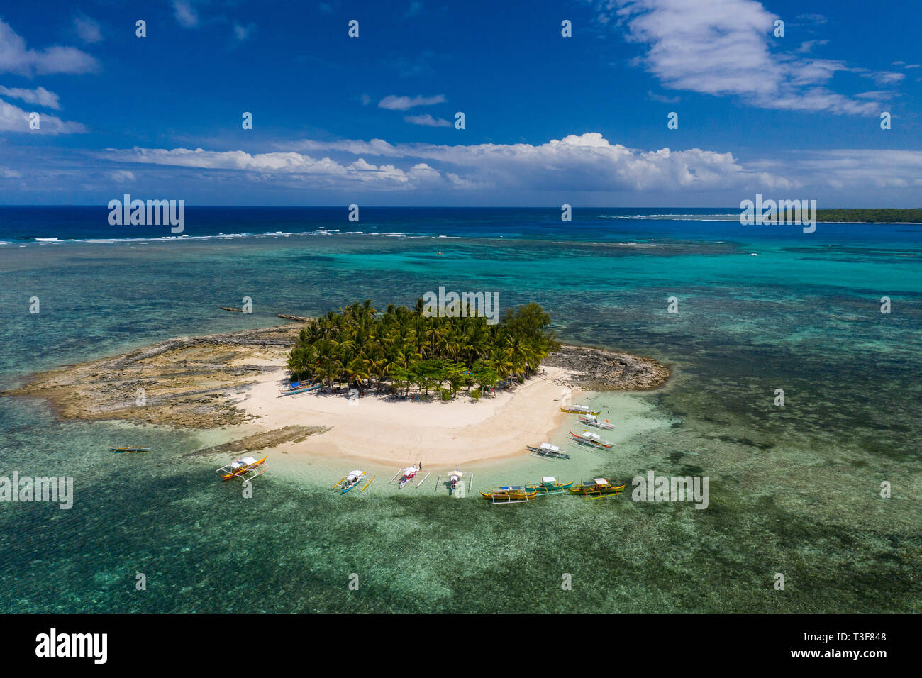 Veduta aerea dell'Isola di Guyam Siargao, Filippine. Foto Stock