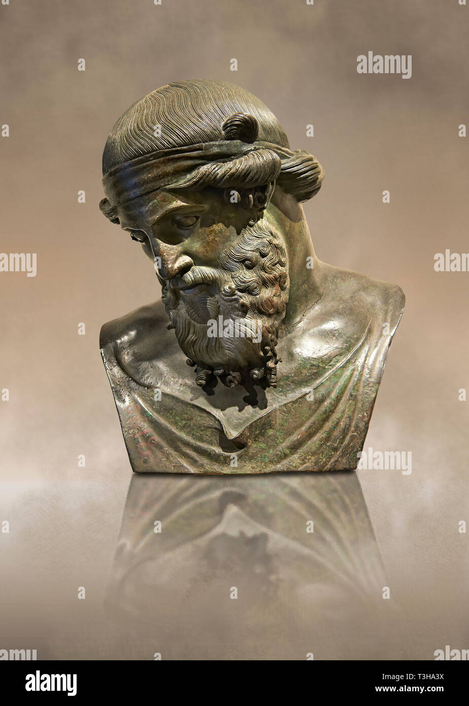 Romano la scultura in bronzo di Dinoysus - Plato, Museo di Archeologia, Italia Foto Stock