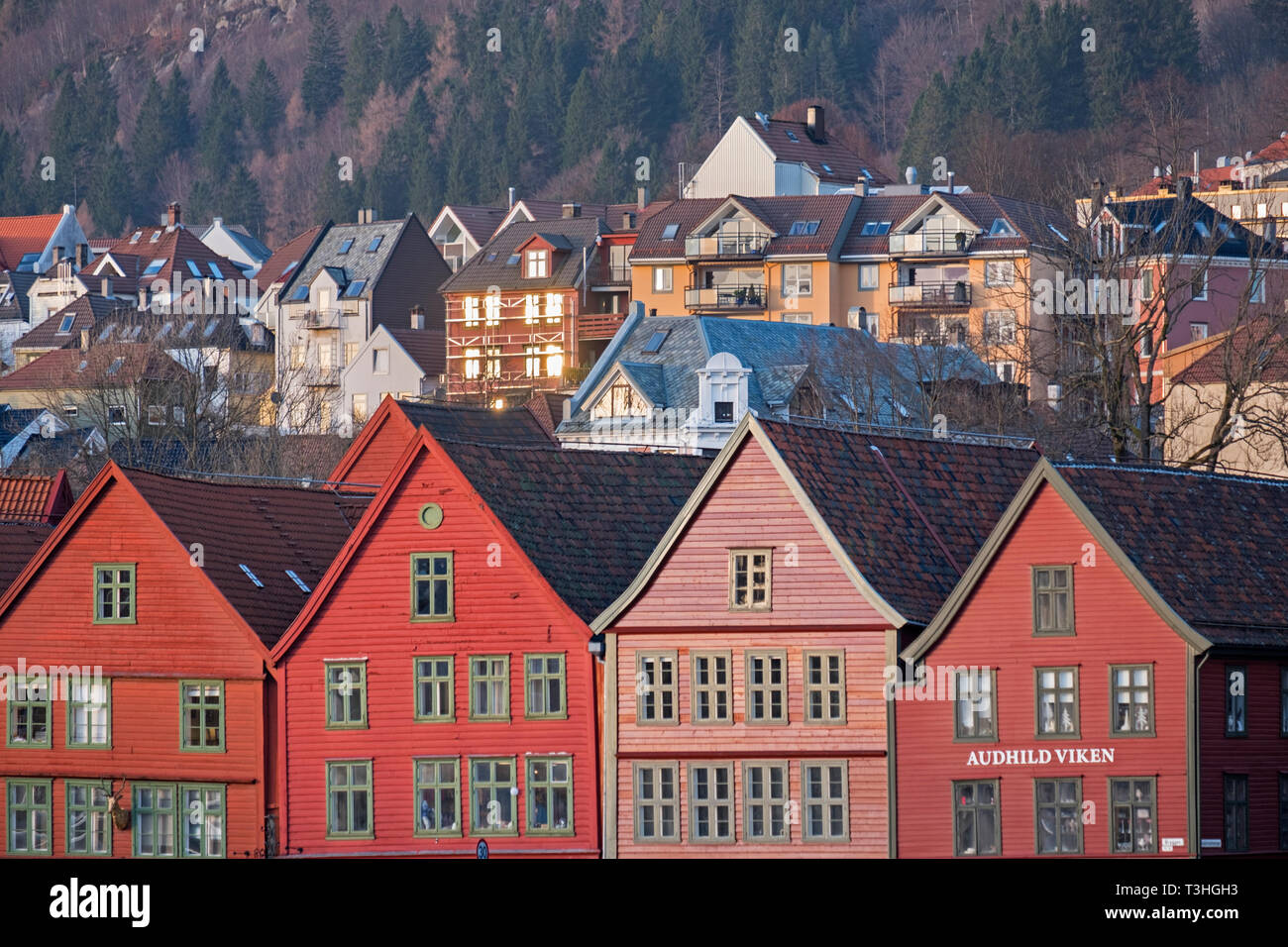 Colorate case di mercanti Bryggen a Bergen in Norvegia Foto Stock Colorate case di mercanti Bryggen a Bergen in Norvegia Foto Stock