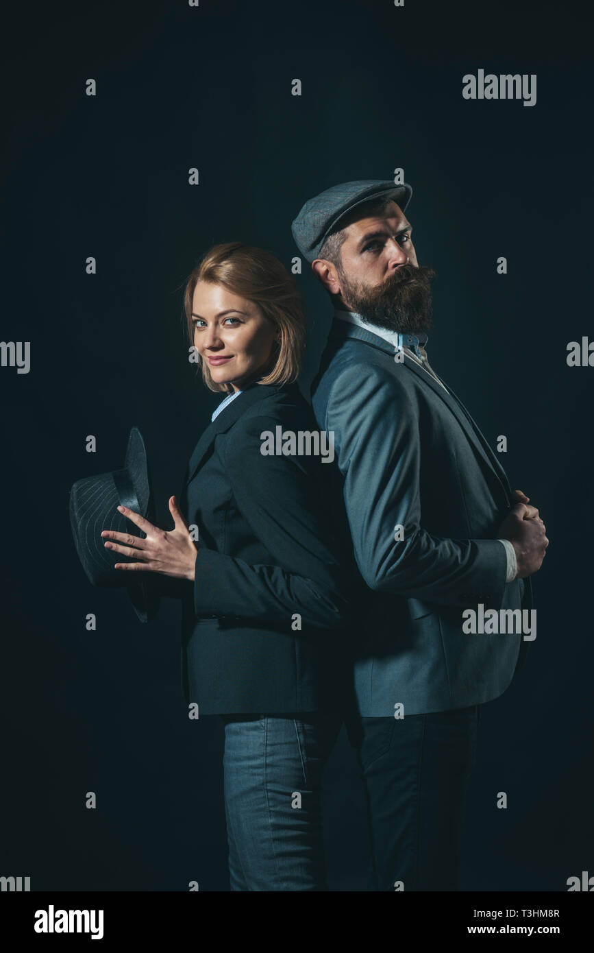 Coppia di detective o ricercatori, investigatori privati. Foto Stock