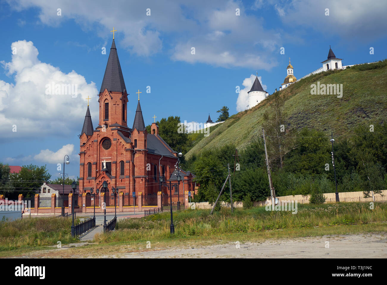 Chiesa cattolica romana della Santissima Trinità - la bellissima gotica Chiesa pedemontana in Tobolsk. La Russia Foto Stock