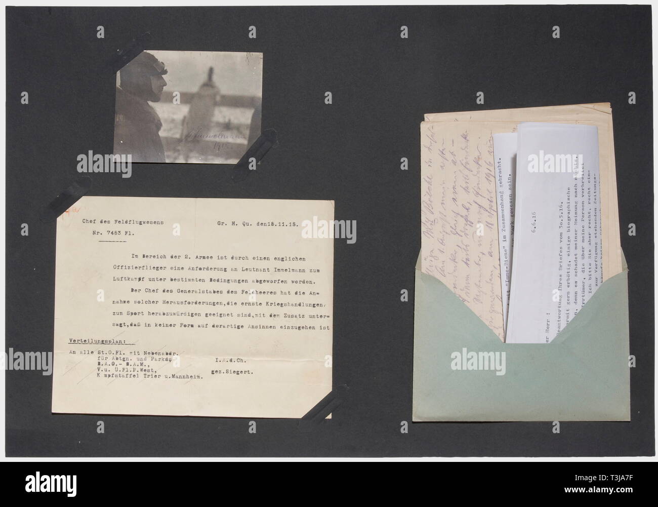 Primo Tenente Max Immelmann (1890 - 1916), una lettera di presentazione con curriculum vitae, 6 giugno 1916 tre pagine in viola matita indelebile su carta a righe. Egli scrive su un gentleman "è un piacere per me darvi un paio di fatti biografici su di me. Questo è a mio parere una buona opportunità di eliminare alcuni errori che hanno circolato sulla mia persona". Poi segue un breve curriculum vitae con le date della sua nascita, infanzia, la scuola di studi, servizio militare, aviazione e successi ('Shot giù 15 inglesi fino a giugno 15, 14 che giacciono sulla propria, Additional-Rights-Clearance-Info-Not-Available Foto Stock