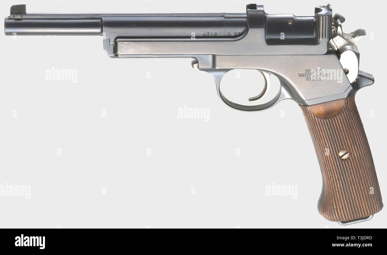 Un Mannlicher mod. 1905, il calibro 7,65 Mannlicher, n. 2319. I numeri corrispondenti. Matt alesaggio, canna lunghezza 160 mm. Prova austriaca di marchio dal 1905. Alta Vista anteriore. A sinistra sulla piastra di chiavistello primi tre-line iscrizione 'Md. 1905 / Waffenfabrik / Steyr', due linee sulla destra 'System / Mannlicher' (la successiva a sinistra facciate iscrizione compreso cinque linee senza marcature sulla destra). Originale completo ad alta brillantezza. Le parti di piccole dimensioni di colore bianco lucido. Impugnatura in legno di noce dei pannelli con i numeri corrispondenti. Un elemento superiore in quasi nuova condizione. Erwerbsscheinpflichtig. storico, h, Additional-Rights-Clearance-Info-Not-Available Foto Stock