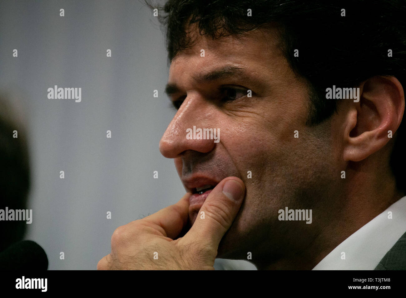 Brasilia, Brasile. Decimo Apr, 2019. Il ministro del Turismo Marcelo Alvaro partecipa in una pubblica audizione in sede di commissione per lo sviluppo regionale e il turismo nel Senato Federale. Credito: Foto Arena LTDA/Alamy Live News Foto Stock