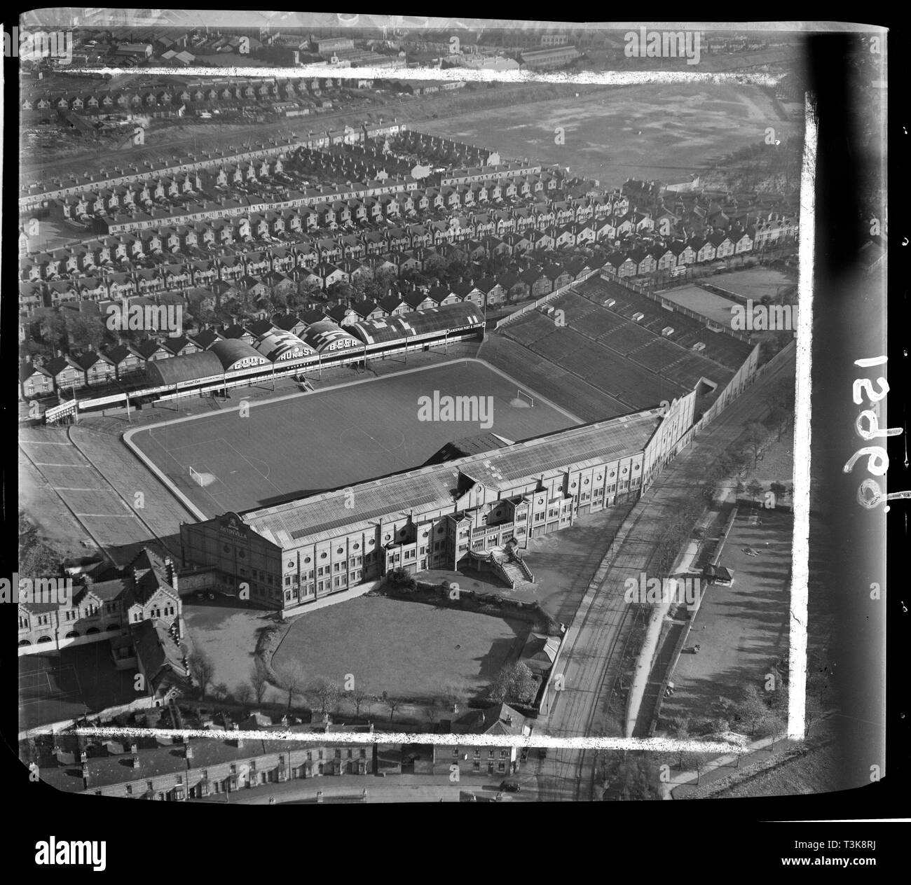 Villa Park, casa di Aston Villa Football Club di Birmingham West Midlands, 951. Creatore: Aerofilms. Foto Stock