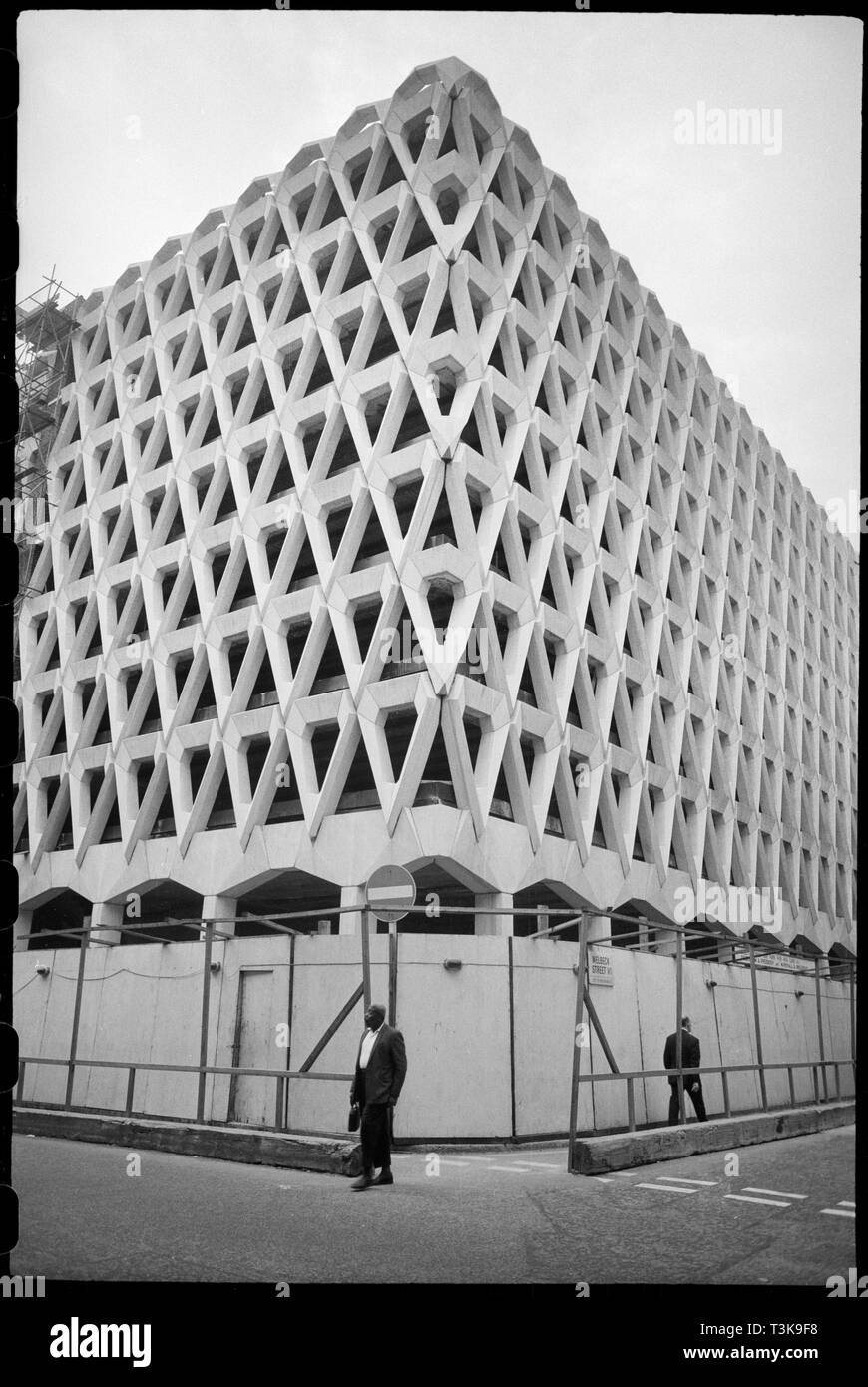 Welbeck Street Car Park, Marylebone, Westminster, London, C1970-c1980. Creatore: Ursula Clark. Foto Stock