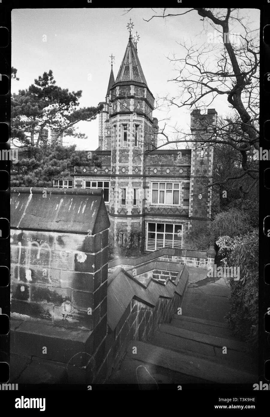 Saltwell Towers, Saltwell Park, Gateshead, Tyne & Wear, C1955-c1980. Creatore: Ursula Clark. Foto Stock