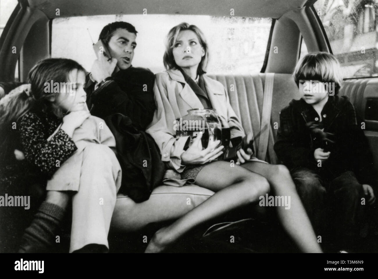 Mae Whitman, George Clooney, Michelle Pfeiffer, e Alex D. Linz nel film Un bel giorno, 1996 Foto Stock