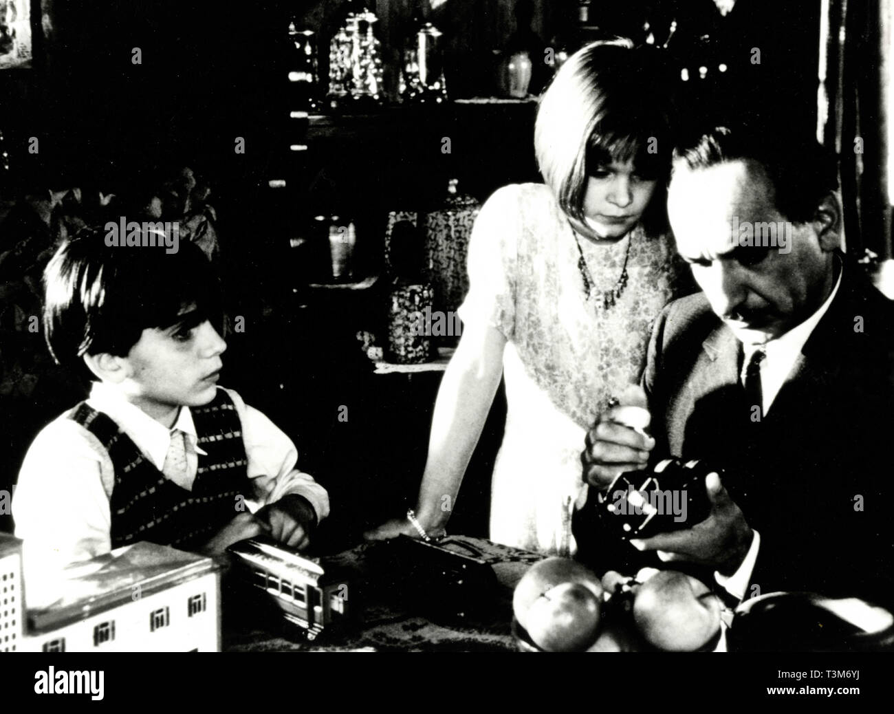 Ben Kingsley in una scena del film i bambini, 1991 Foto Stock