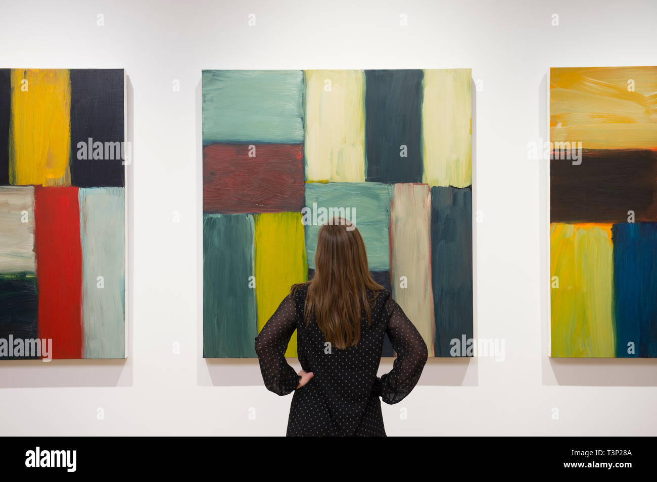 Londra, Regno Unito. Xi Apr, 2019. La Galleria nazionale la nuova fiera stella di mare: Sean Scully presso la Galleria Nazionale è ispirata alla collezione nazionale e il suo amore di JMW Turner il dipinto La stella della sera (1830 circa), egli grafici un cammino personale di profonda ammirazione per il colore, la composizione e la potenza della pittura. Credito: Malcolm Park/Alamy Live News Foto Stock