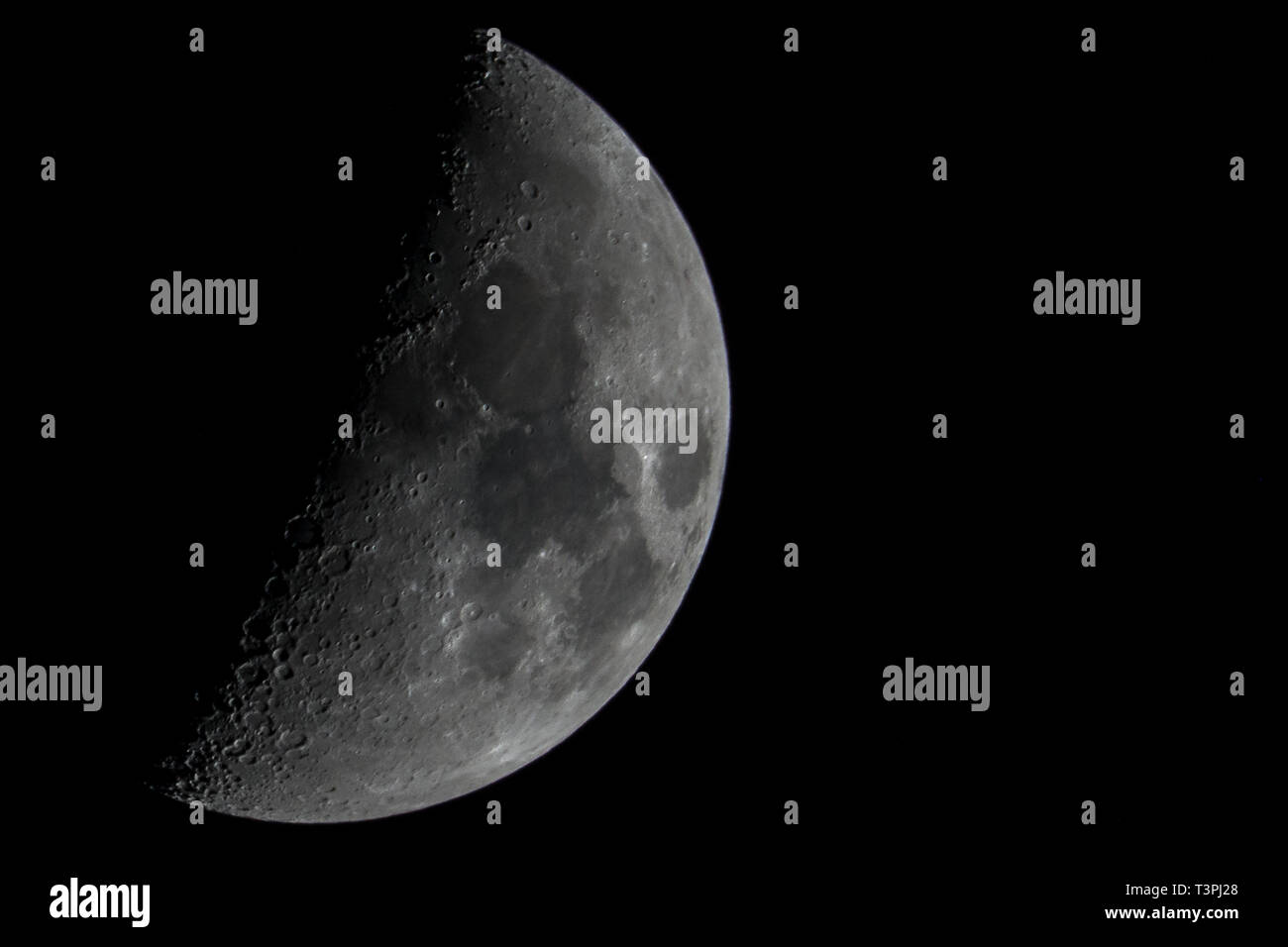 Close up luna foto che caratterizzano i crateri della luna Foto Stock