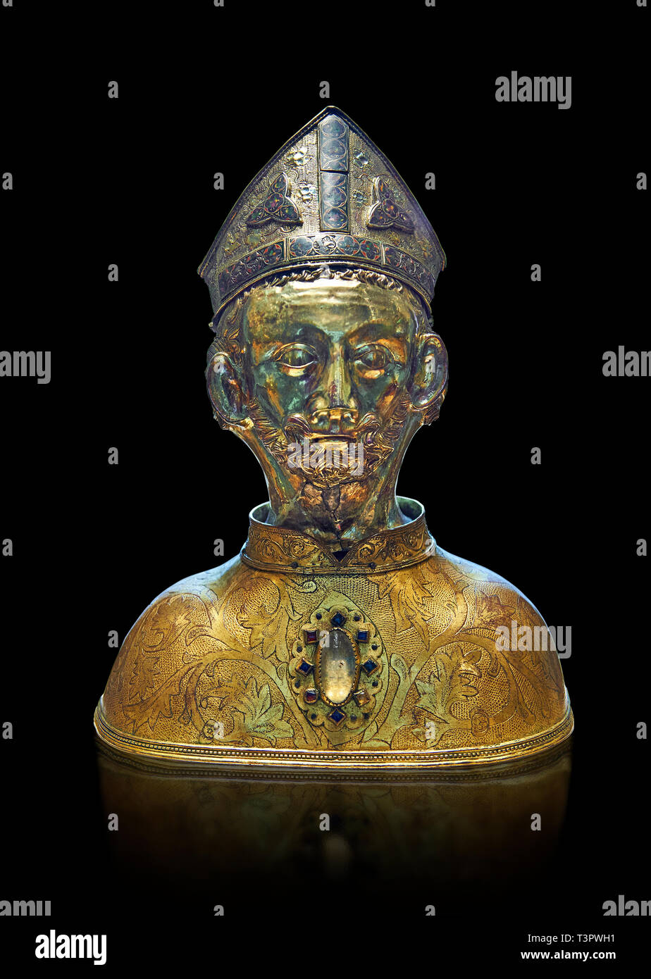 Gotico medievale reliquiario di San Martin probabilmente realizzato in Avignon nel secondo quarto del XIV secolo. Dalla chiesa di Soudeilles, Correze, Foto Stock