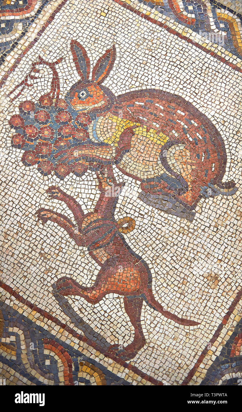Scena di caccia con una lepre e cane dal terzo secolo mosaico romano villa dal piano di Lod, vicino a Tel Aviv, Israele. Il romano pavimento a mosaico di Lod è il Foto Stock