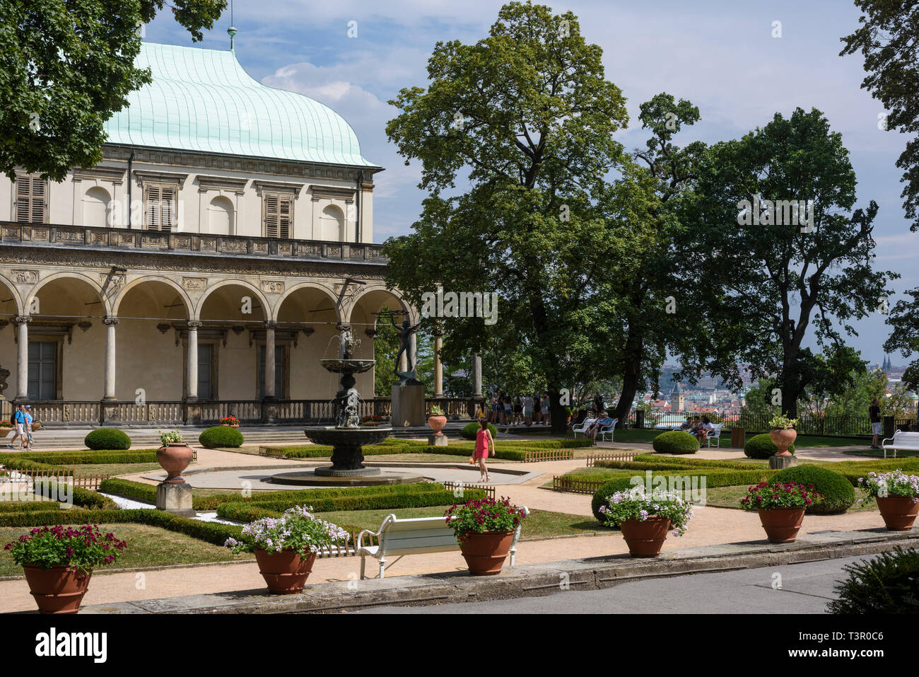 Praga. Repubblica ceca. Il Royal Garden, fondata nel 1534, situato all'interno del Castello di Praga. Foto Stock