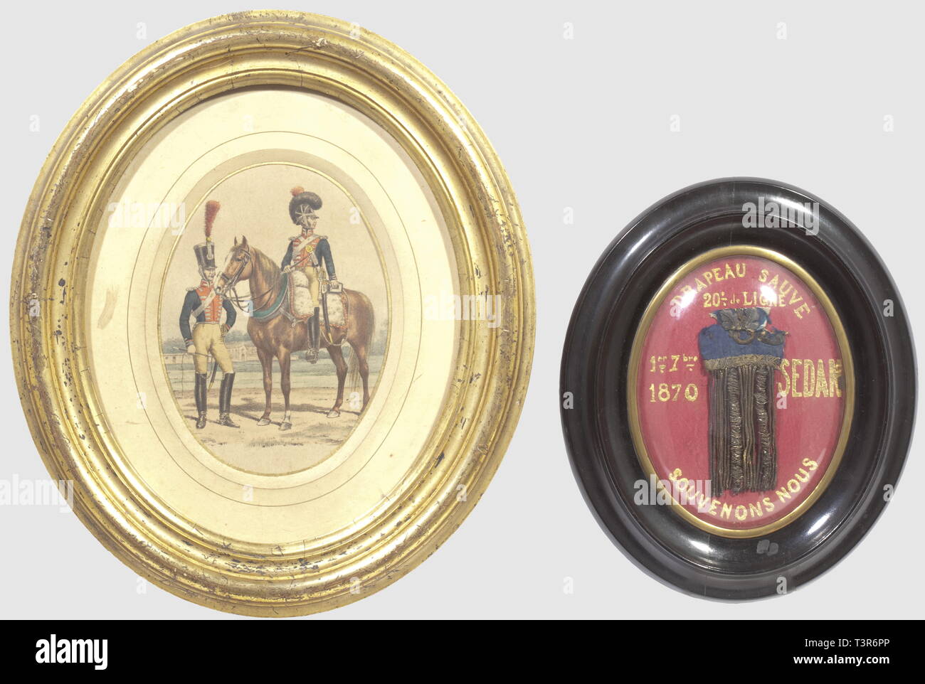 SECONDE REPUBLIQUE ET secondo impero 1848-1870, Cadre souvenir, présentant frammento onu de drapeau, période de la guerre de 1870. Petit cadre ovale en bois noirci, entourant onu verre bombé sous lequel est disposé frammento onu de la cravate du drapeau du 20ème régiment d'Infanterie de ligne. Cet élément est présenté sur fond de soie écarlate, sur lequel est peint 'drapeau sauvé, 20ème de ligne, 1er septembre 1870, berlina, souvenons-nous', 20ème de ligne, 2ème division (général Lacretelle), 12ème corps d'Armée (général Lebrun). Drapeau partagé entre le, Additional-Rights-Clearance-Info-Not-Available Foto Stock