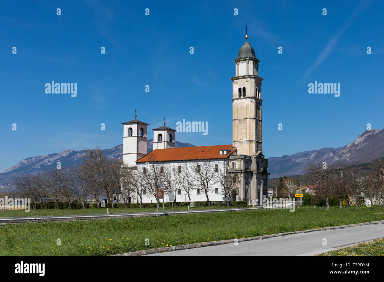 Un pellegrinaggio alla chiesa della Madonna della Consolazione nel Log pri Vipavi, Valle del Vipava, Slovenia Foto Stock