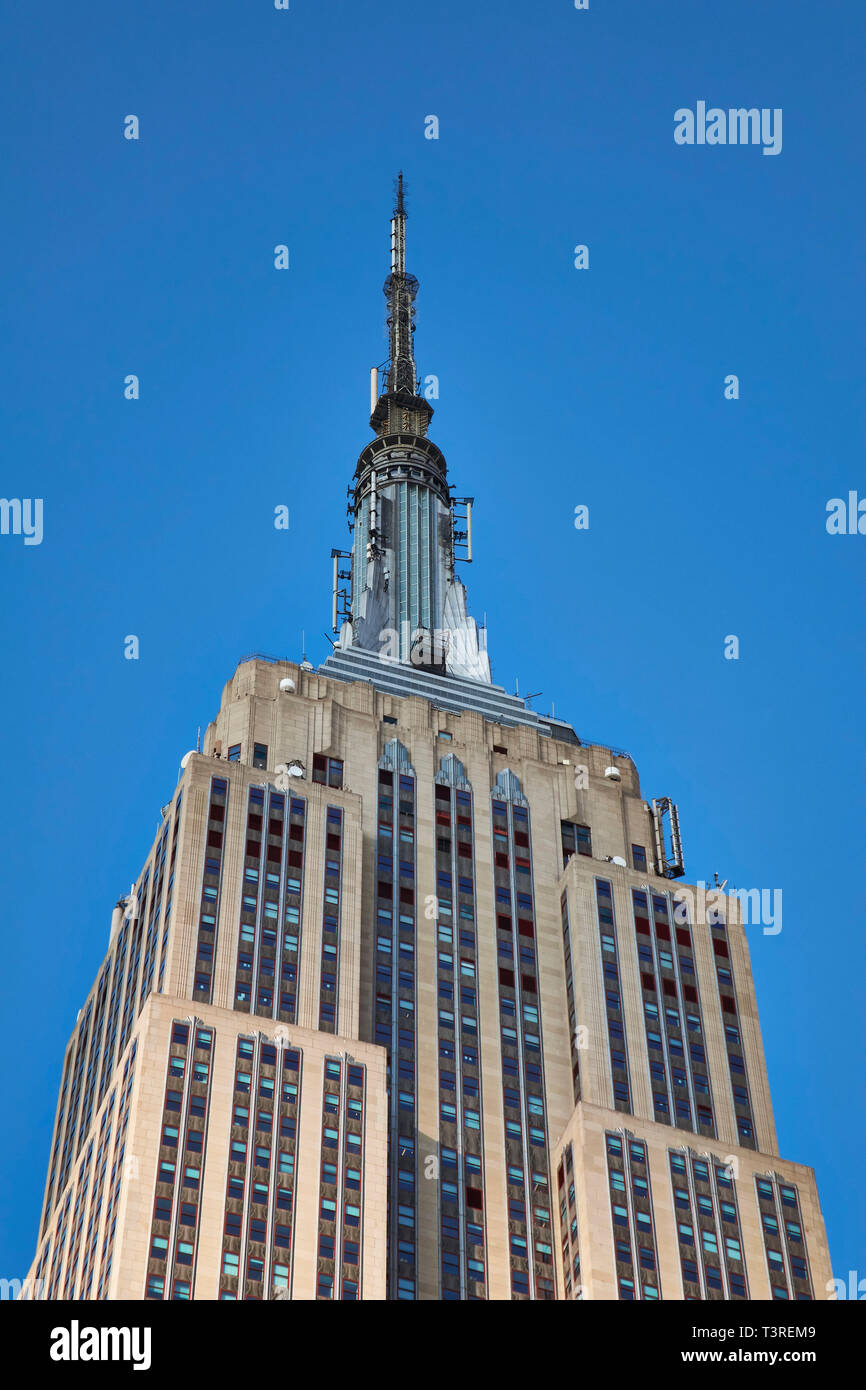 Empire State Building al crepuscolo Foto Stock