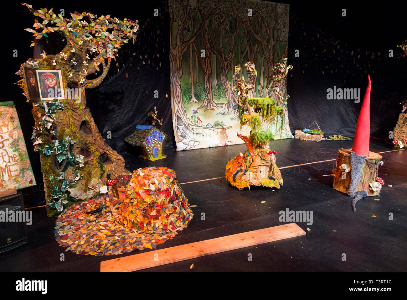 Il teatro di scena presso il Teatro di Hammond in Hampton Middlesex. La produzione è da teatro di Widdershins. Regno Unito. (108) Foto Stock