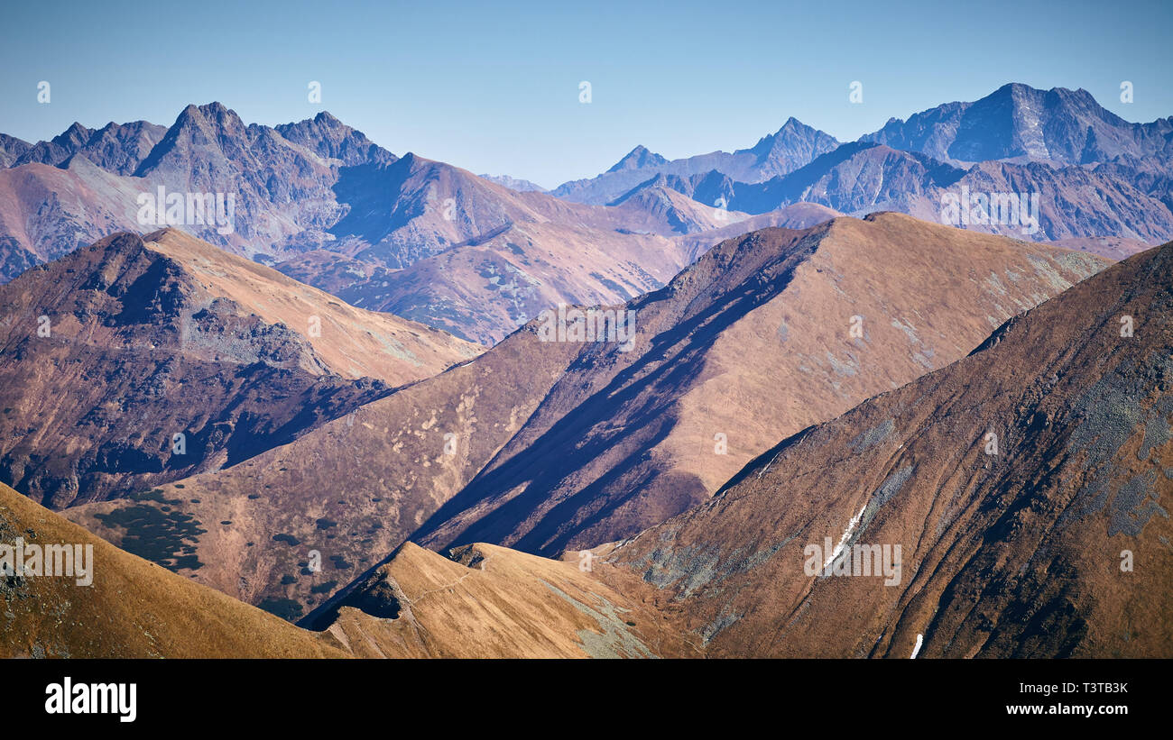 Alti Tatra, Slovacchia. 13 ottobre, 2018. Vista verso i Monti Alti Tatra da 'Otrhance', Západné Tatry, Alti Tatra, Slovacchia. Foto Stock