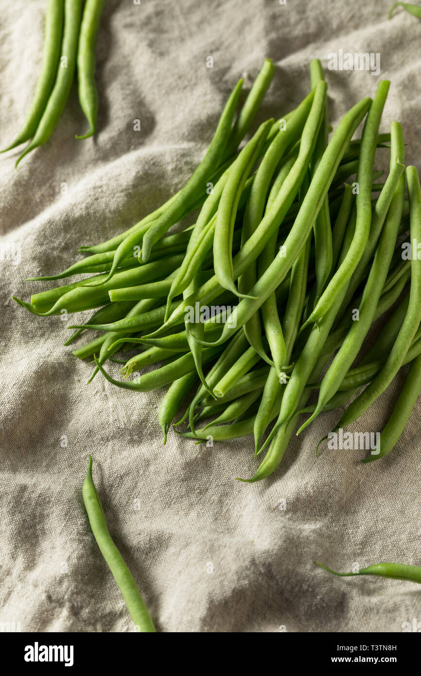 Materie verde francese organico Fagiolini pronti per cucinare Foto Stock