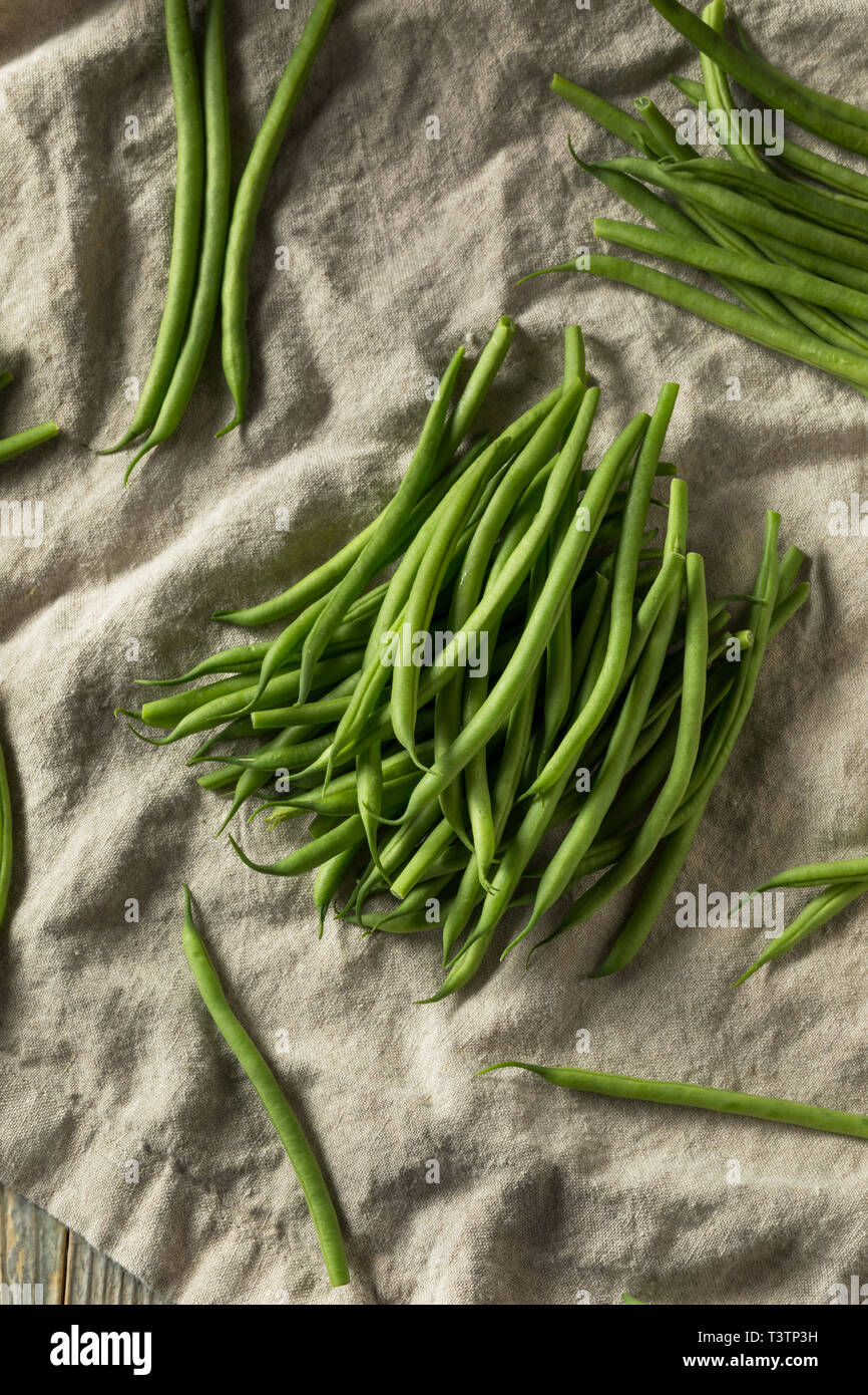 Materie verde francese organico Fagiolini pronti per cucinare Foto Stock