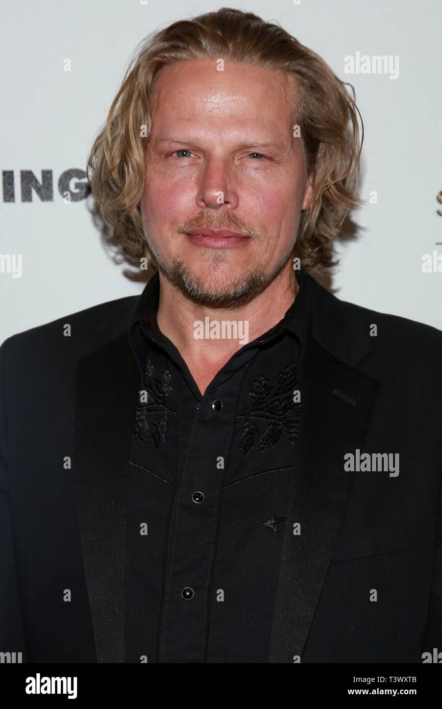 New York, NY, STATI UNITI D'AMERICA. Xi Apr, 2019. Ian Matthews presso gli arrivi per Stoccolma Premiere, Celeste Bartos Theatre di New York, NY, 11 aprile 2019. Credito: Jason Mendez/Everett raccolta/Alamy Live News Foto Stock