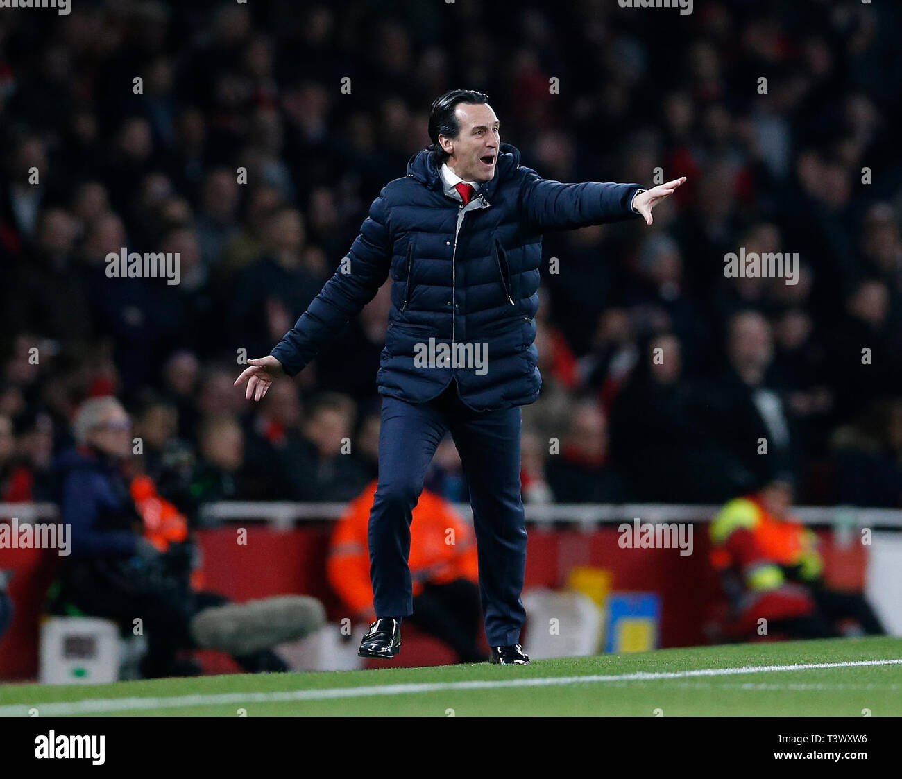 Londra, Regno Unito. Xi Apr, 2019. Arsenal il manager di Unai Emery è visto durante la UEFA Europa League quarti di finale prima gamba match tra Arsenal e Napoli presso l'Emirates Stadium di Londra, Gran Bretagna il 11 aprile 2019. Arsenal ha vinto 2-0. Credito: Matteo Impey/Xinhua/Alamy Live News Foto Stock