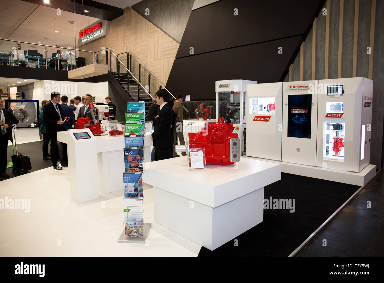 Impressioni di diversi automazione integrata, motion e rigidi e fabbrica digitale e integrato in materia di energia agli stand alla fiera di Hannover Foto Stock