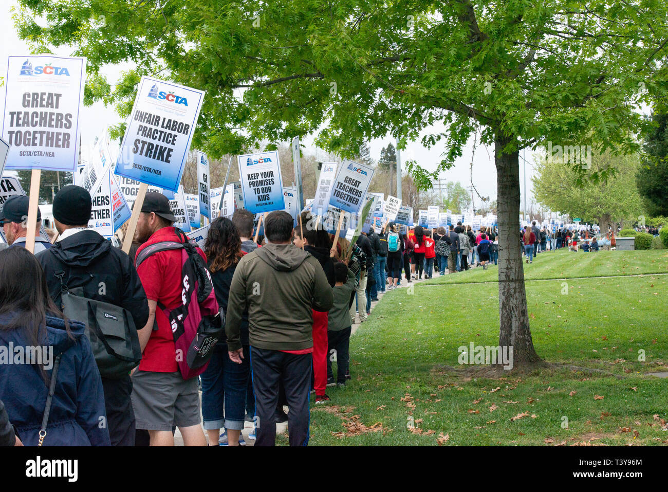 Sacramento/California/USA-Aprile 11,2019 la città di Sacramento insegnanti associazione riconosciuta una giornata di sciopero contro la città di Sacramento Scuola board Foto Stock