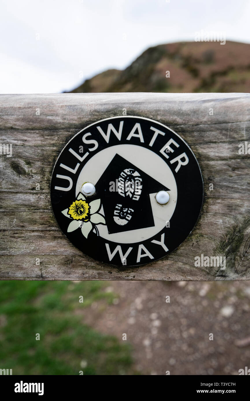 Ullswater modo segno vicino a Watermillock, Lake District, Cumbria Foto Stock