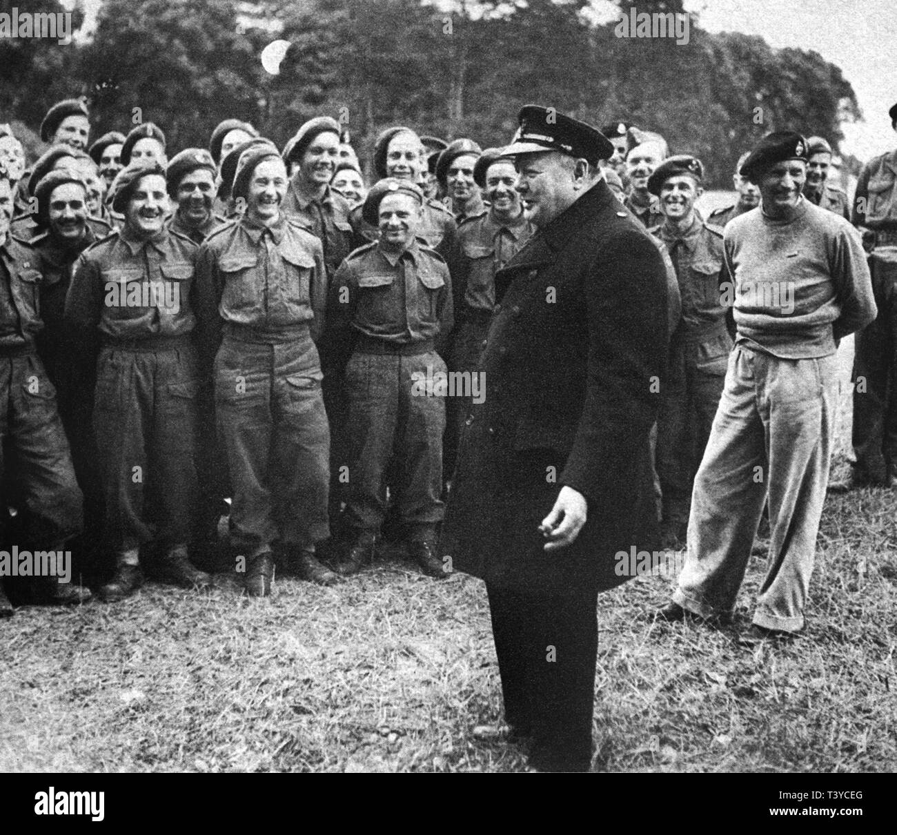 Winston Churchill nel Nord della Francia con campo Marshall Montgomery. 22 luglio 1944 Foto Stock