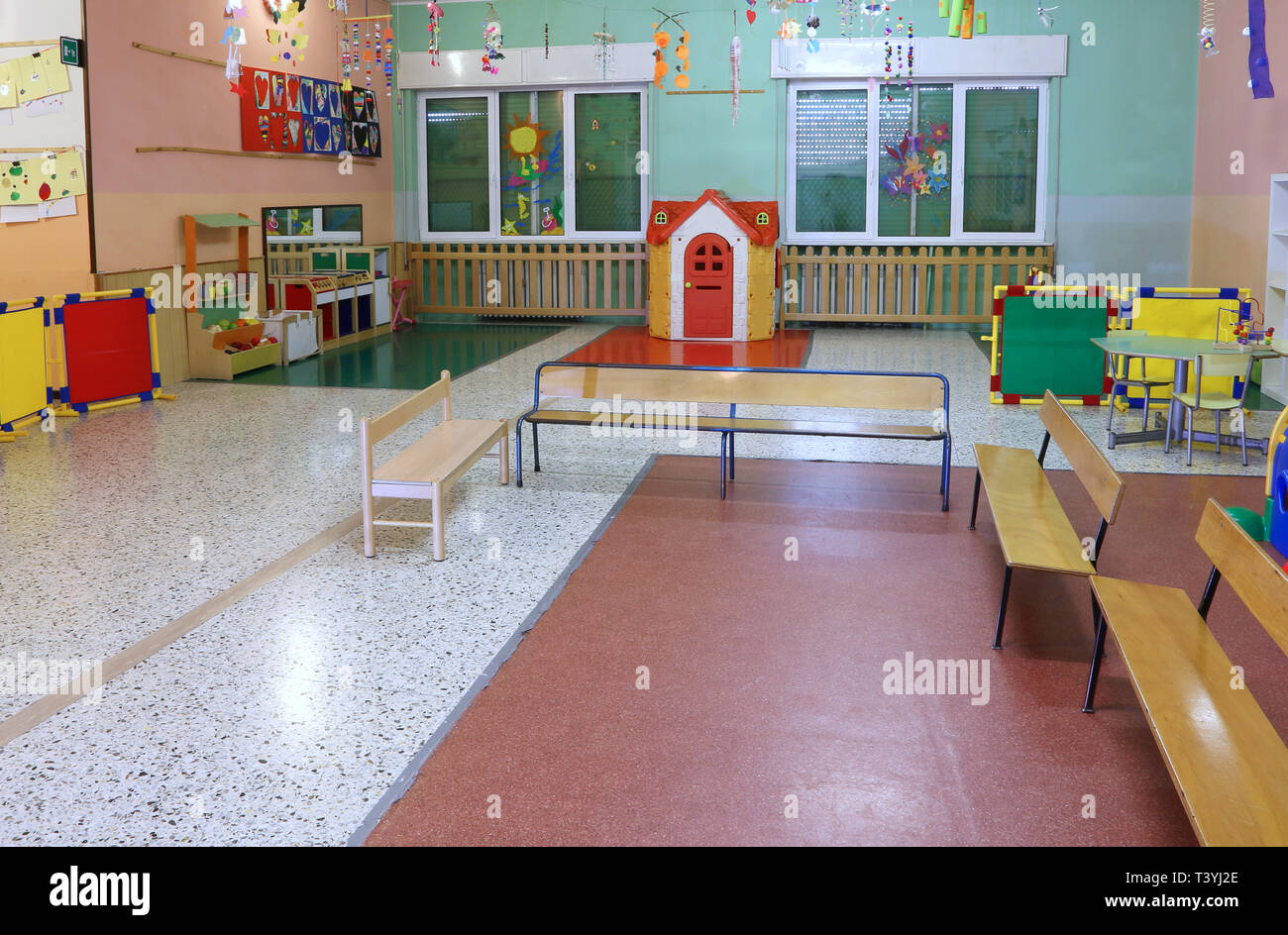 Sala giochi per bambini di un asilo senza figli Foto Stock