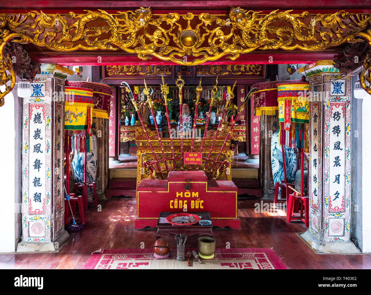 Un tempio in Duong Lam antico villaggio, vicino Hanoi, Vietnam Foto Stock