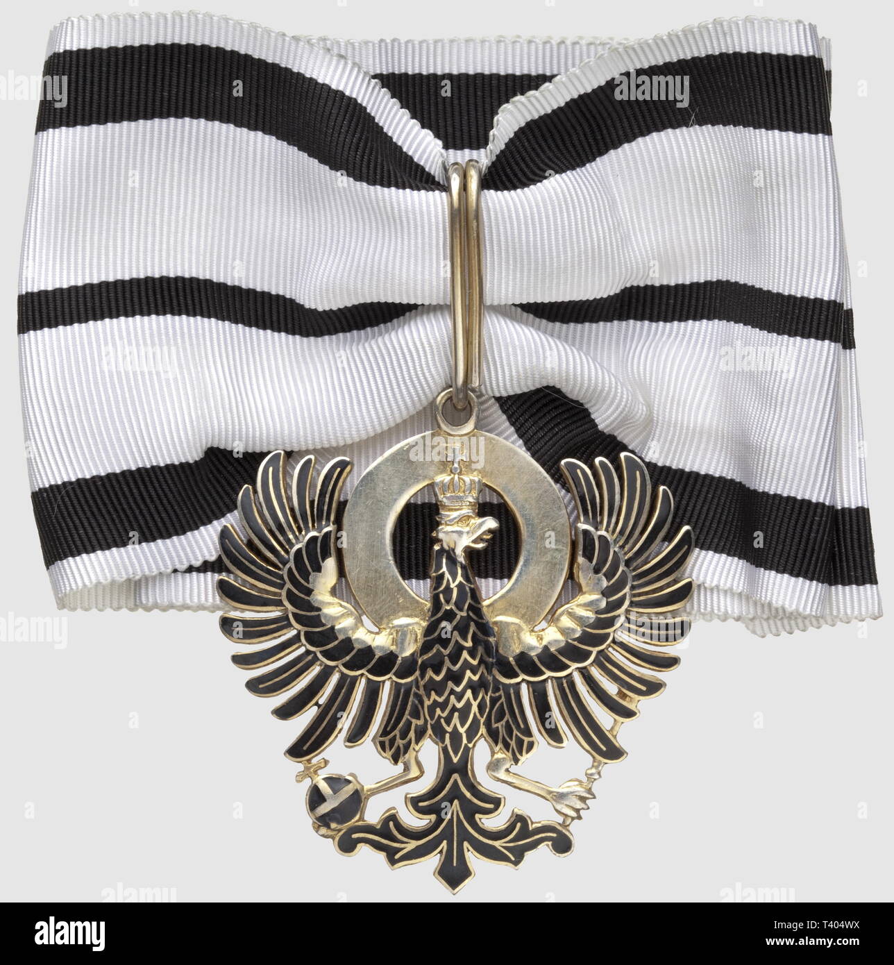 Ordre royal d'Hohenzollern, aigle de commandeur, en vermeil, aucun poincon, 43 x 42mm, ruban moderne, Additional-Rights-Clearance-Info-Not-Available Foto Stock