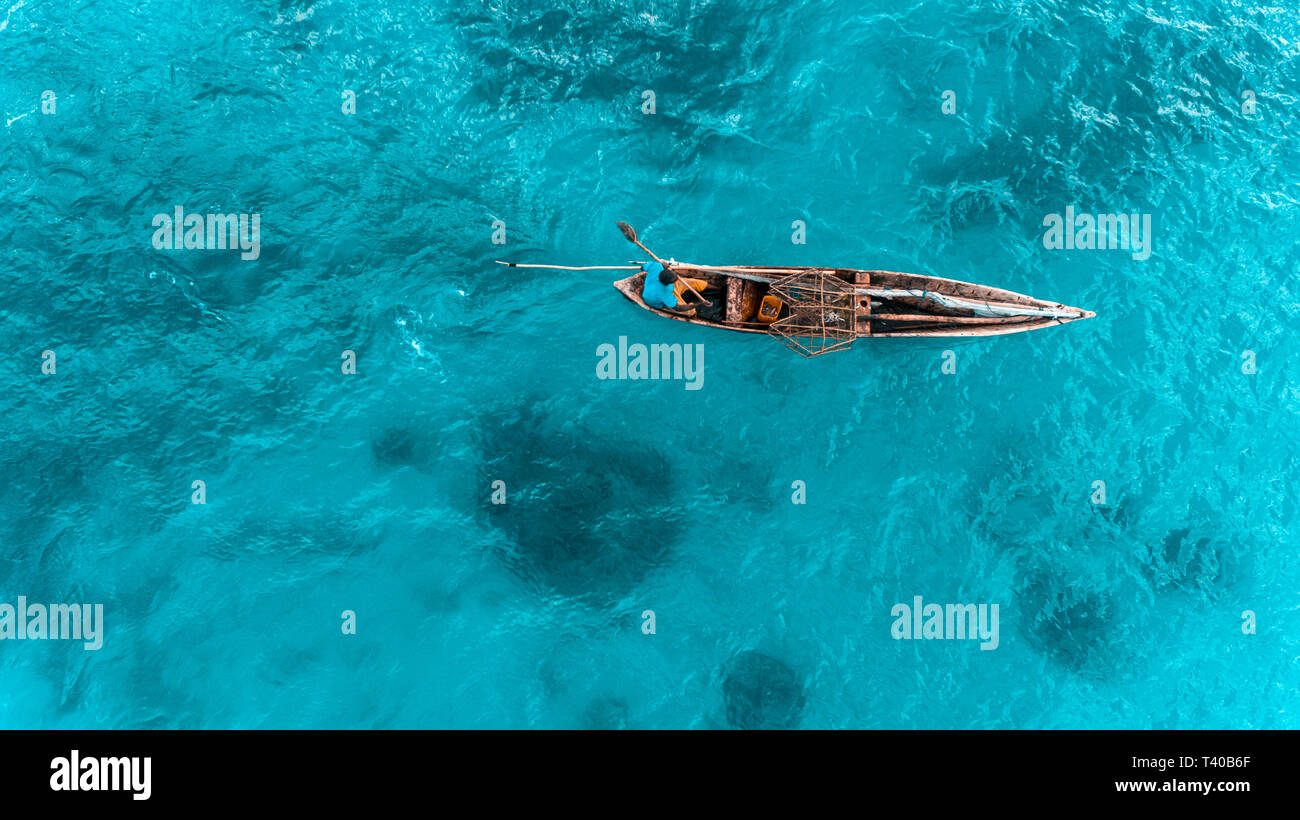 La pesca in dhow di legno, Zanzibar Foto Stock