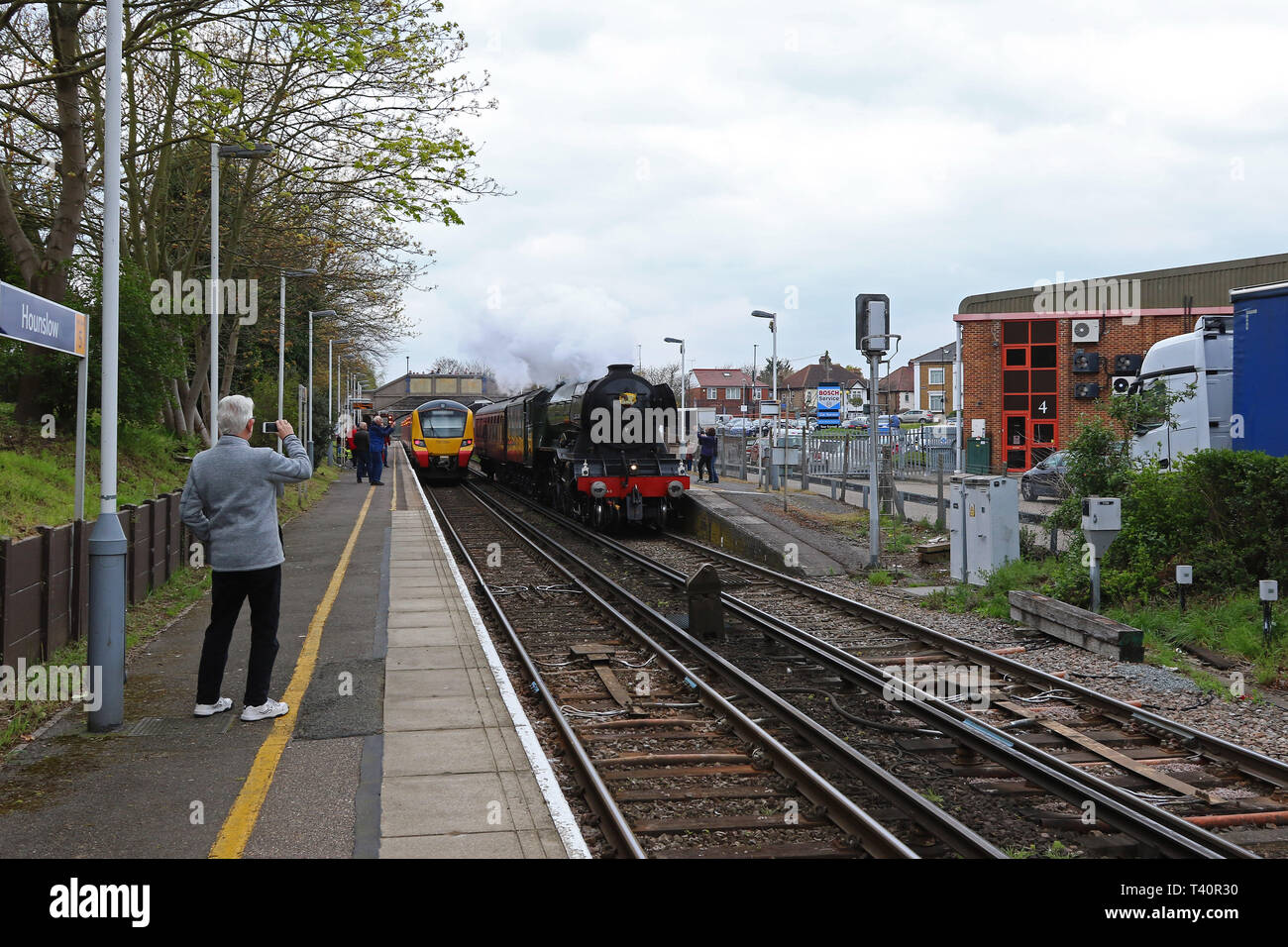 Flying Scotsman locomotiva a vapore, Hounslow stazione ferroviaria, Londra, UK, 12 aprile 2019, Foto di Richard Goldschmidt Foto Stock