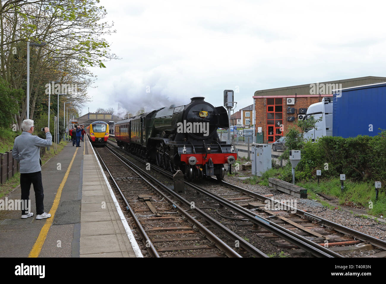 Flying Scotsman locomotiva a vapore, Hounslow stazione ferroviaria, Londra, UK, 12 aprile 2019, Foto di Richard Goldschmidt Foto Stock