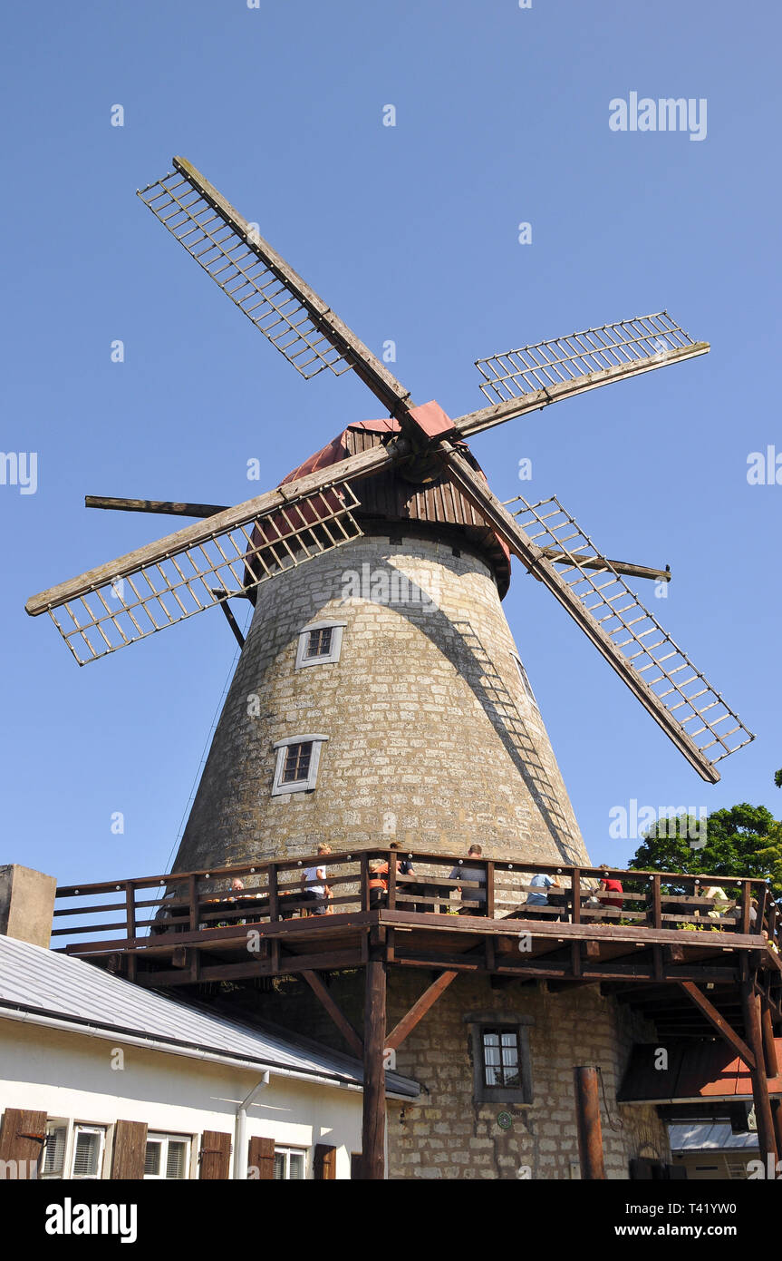 Il mulino a vento, Kuressaare, Estonia. Szélmalom, Kuressaare, Észtország. Foto Stock