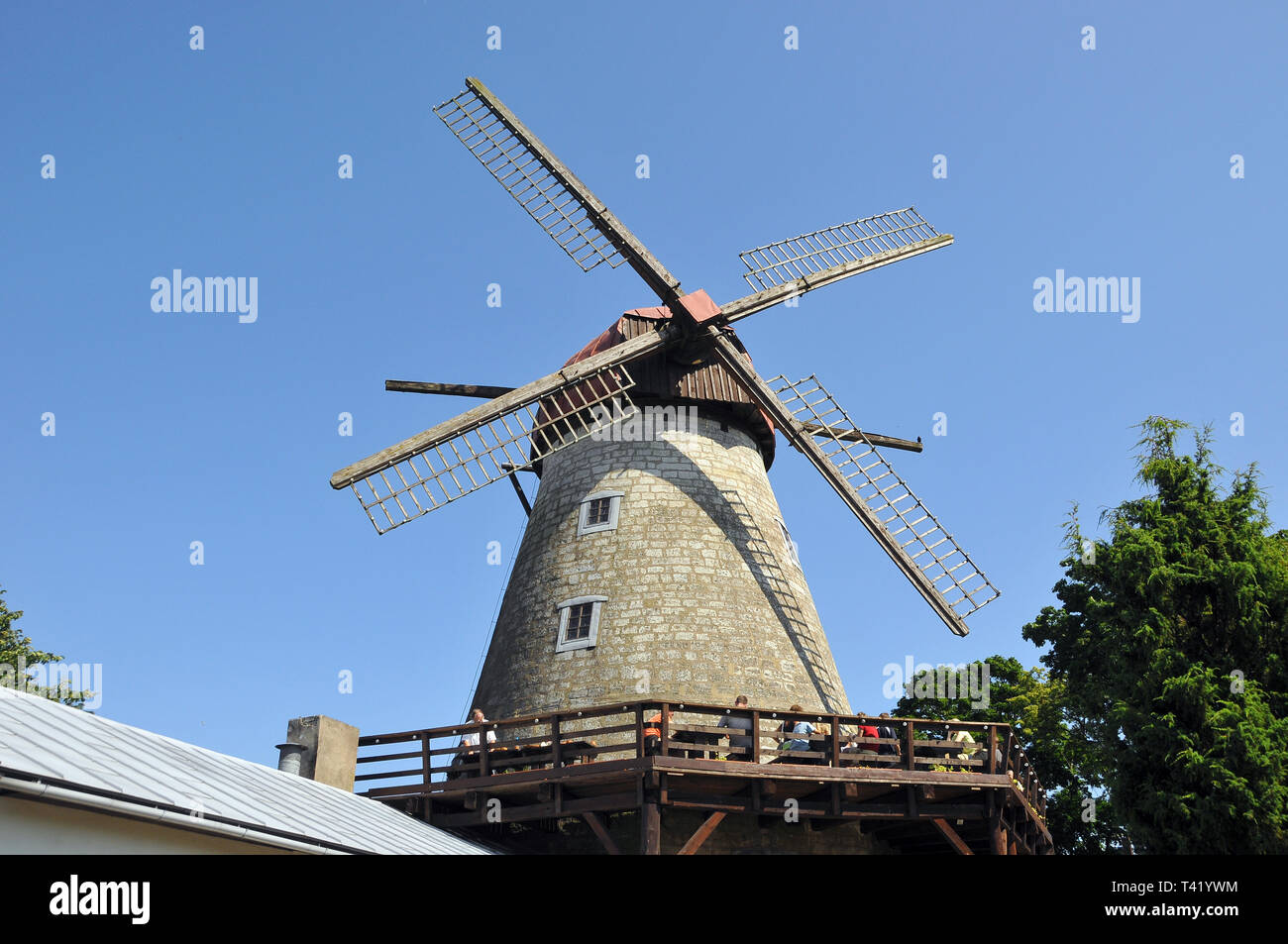 Il mulino a vento, Kuressaare, Estonia. Szélmalom, Kuressaare, Észtország. Foto Stock