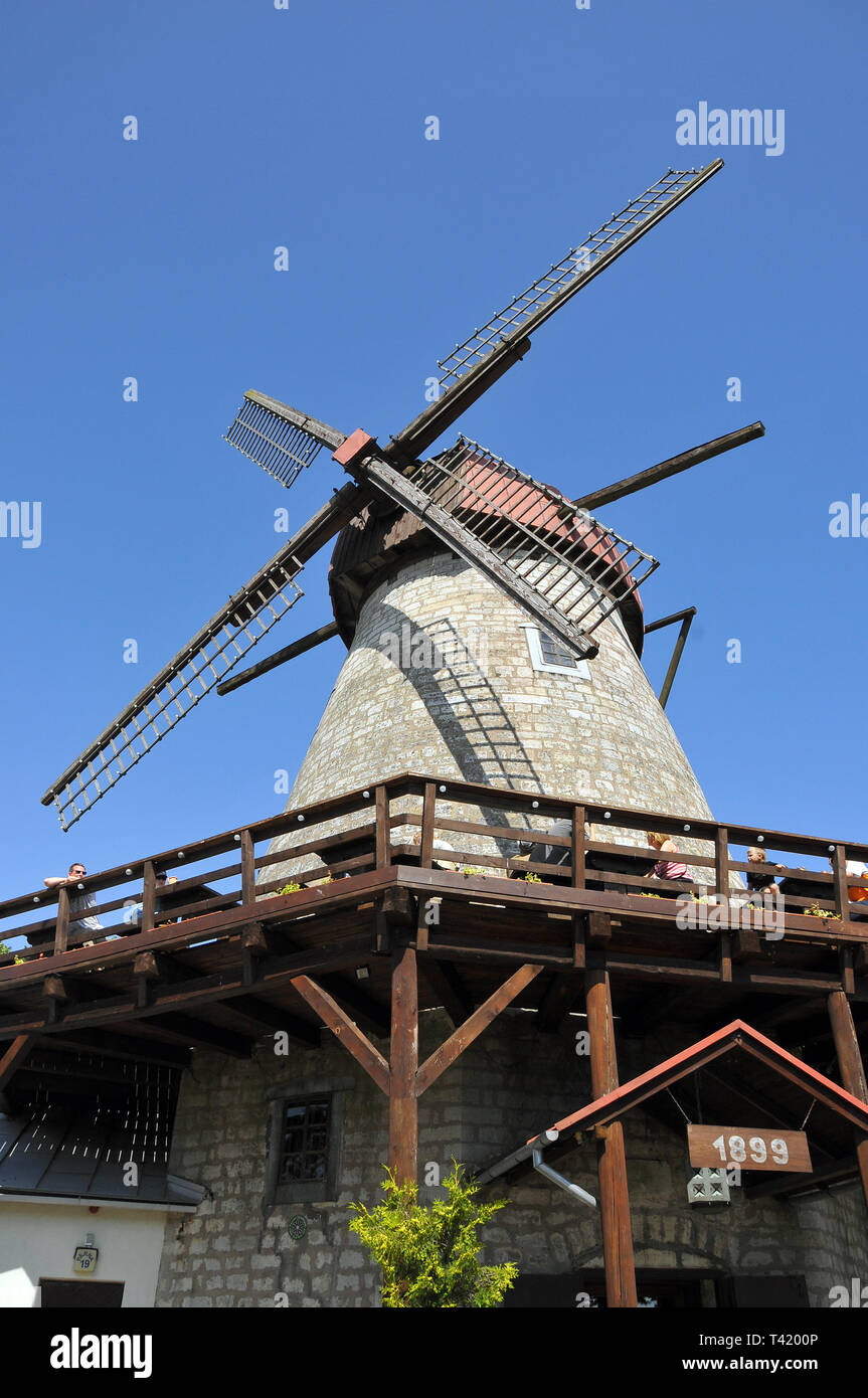 Il mulino a vento, Kuressaare, Estonia. Szélmalom, Kuressaare, Észtország. Foto Stock