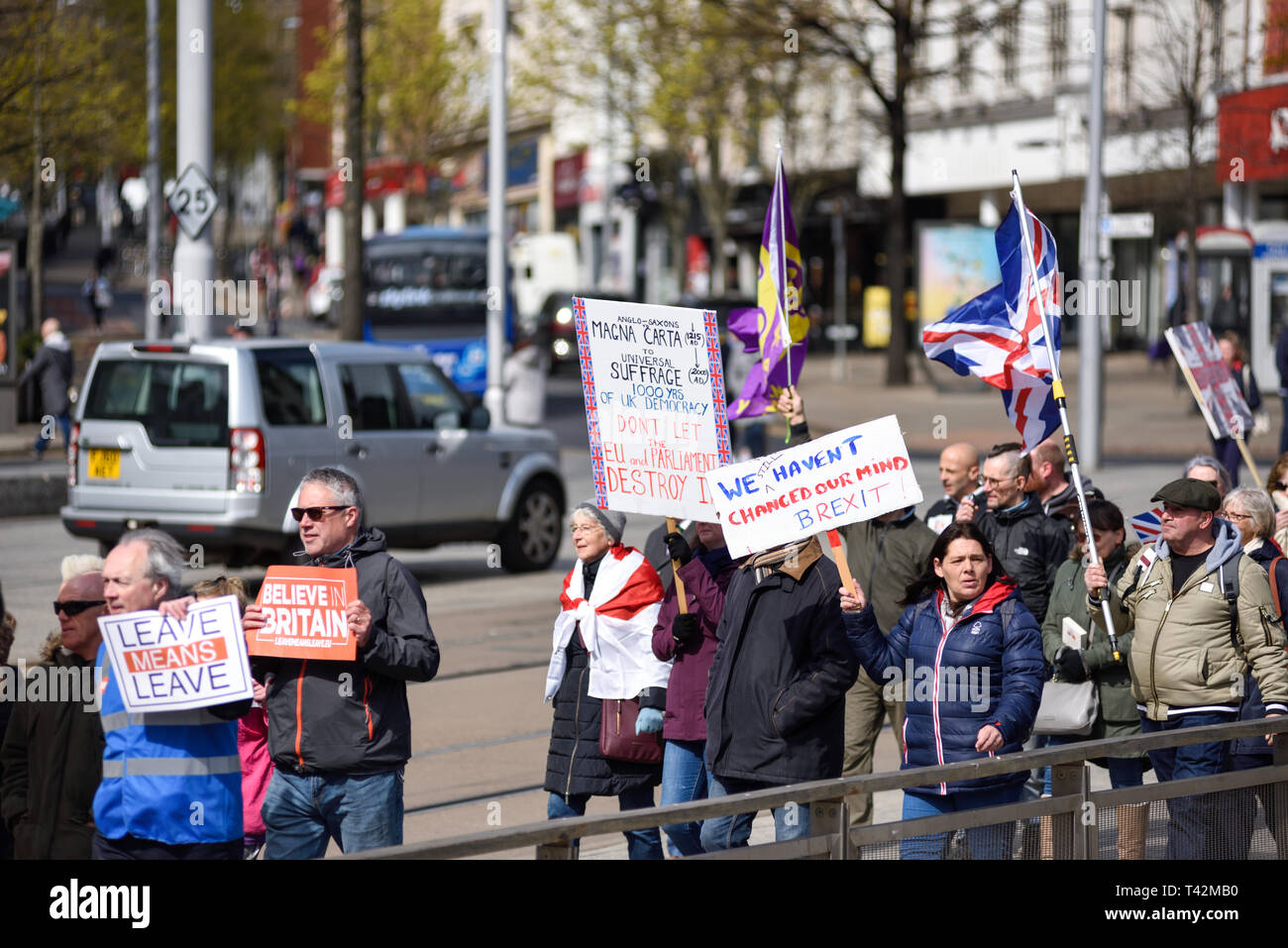 Nottingham, Regno Unito, 13 aprile 2019. Il 4 marzo la democrazia organizzata dalla maturità del gruppo di Nottingham ha avuto luogo oggi con Jonathan giovenco europarlamentare e membro del Nigel Farage Brexit leader di partito i discorsi sulla vecchia piazza del mercato della città. Credito: Ian Francesco/Alamy Live News Foto Stock