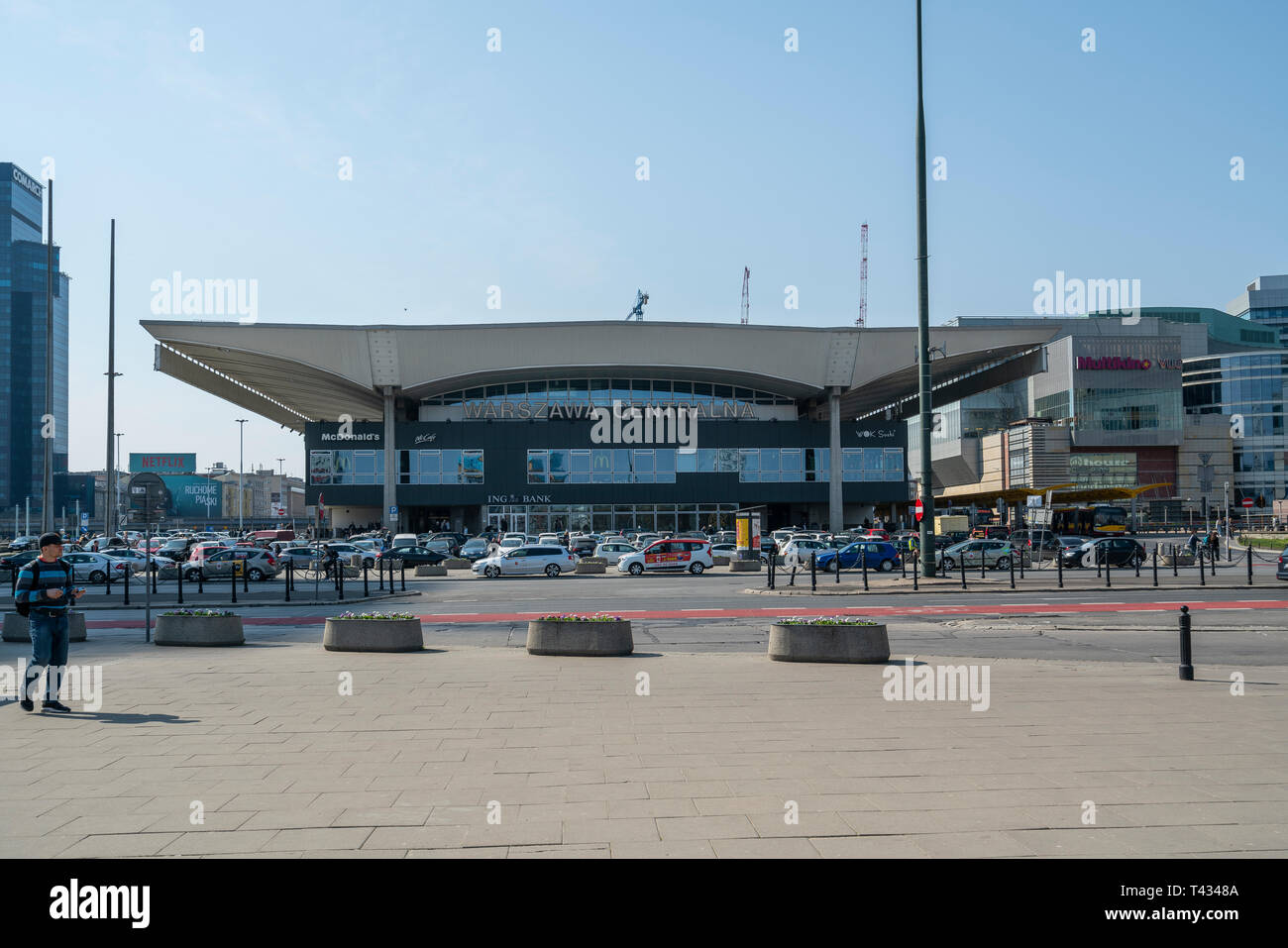 Varsavia, Polonia. Aprile, 2019. vista del centro di Varsavia stazione ferroviaria edificio Foto Stock