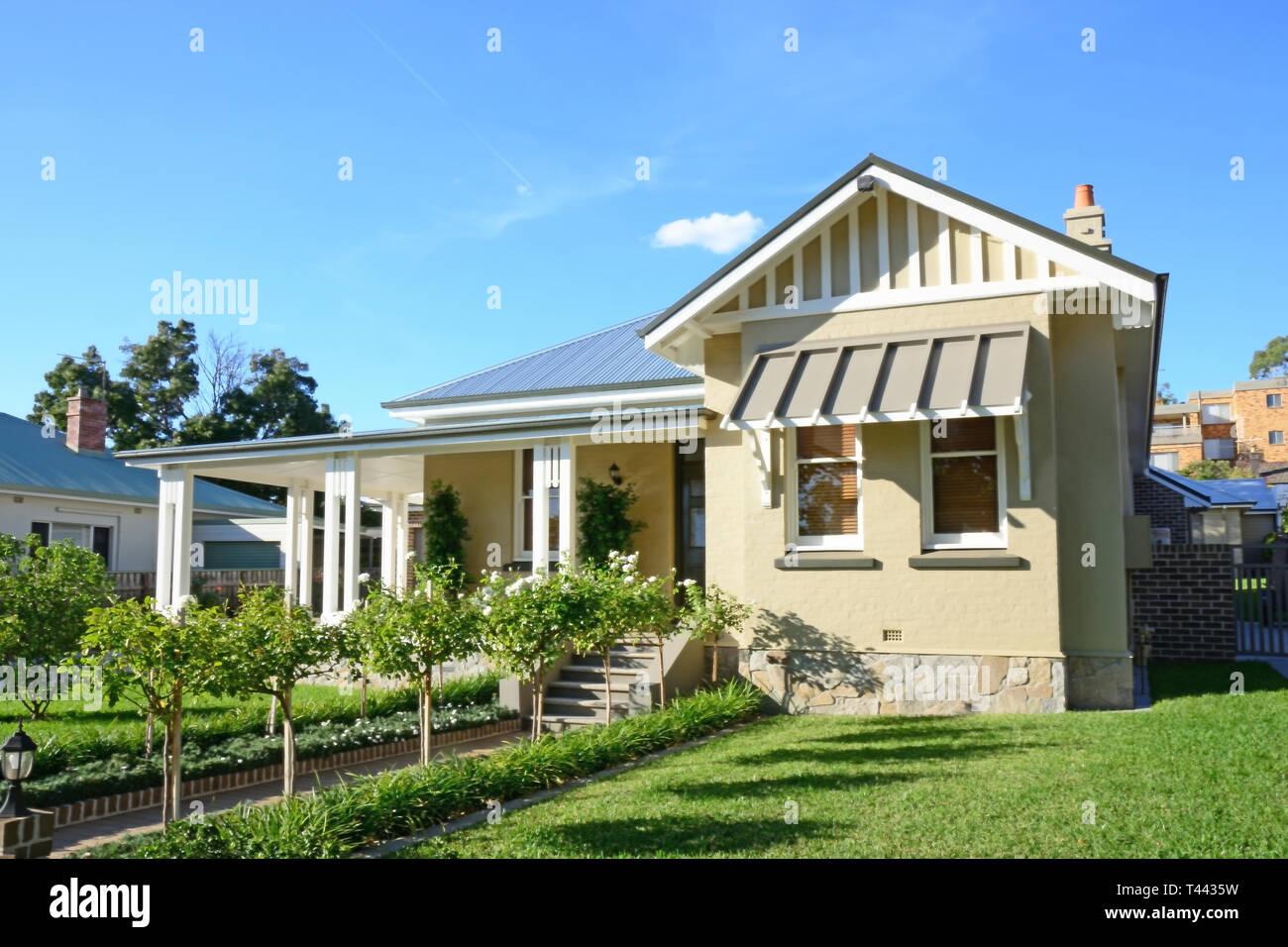 Australian Suburban tardo stile Federazione Home c1920. Tamworth NSW Australia. Foto Stock