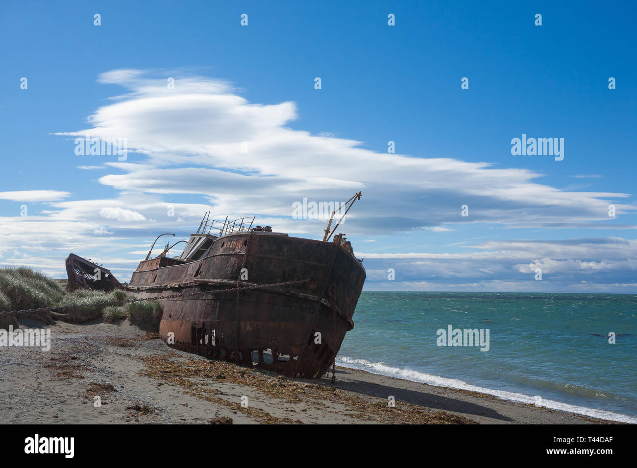 Navi spiaggiate immagini e fotografie stock ad alta risoluzione - Alamy