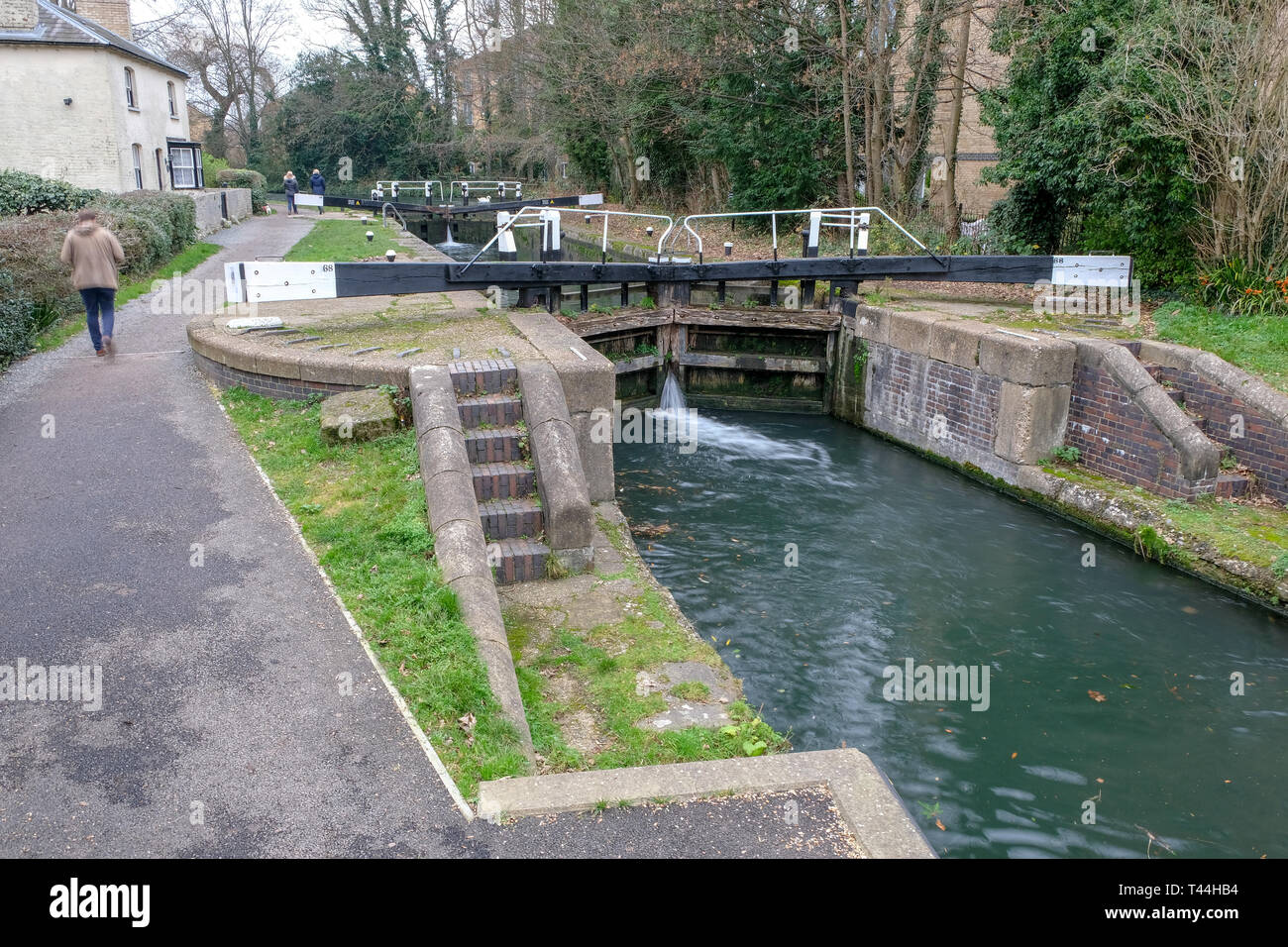 Il 15 dicembre 2018, Apsley, Regno Unito - uno dei blocchi sul Grand Union Canal, lungo Nash Mills Wharf, Apsley, REGNO UNITO Foto Stock